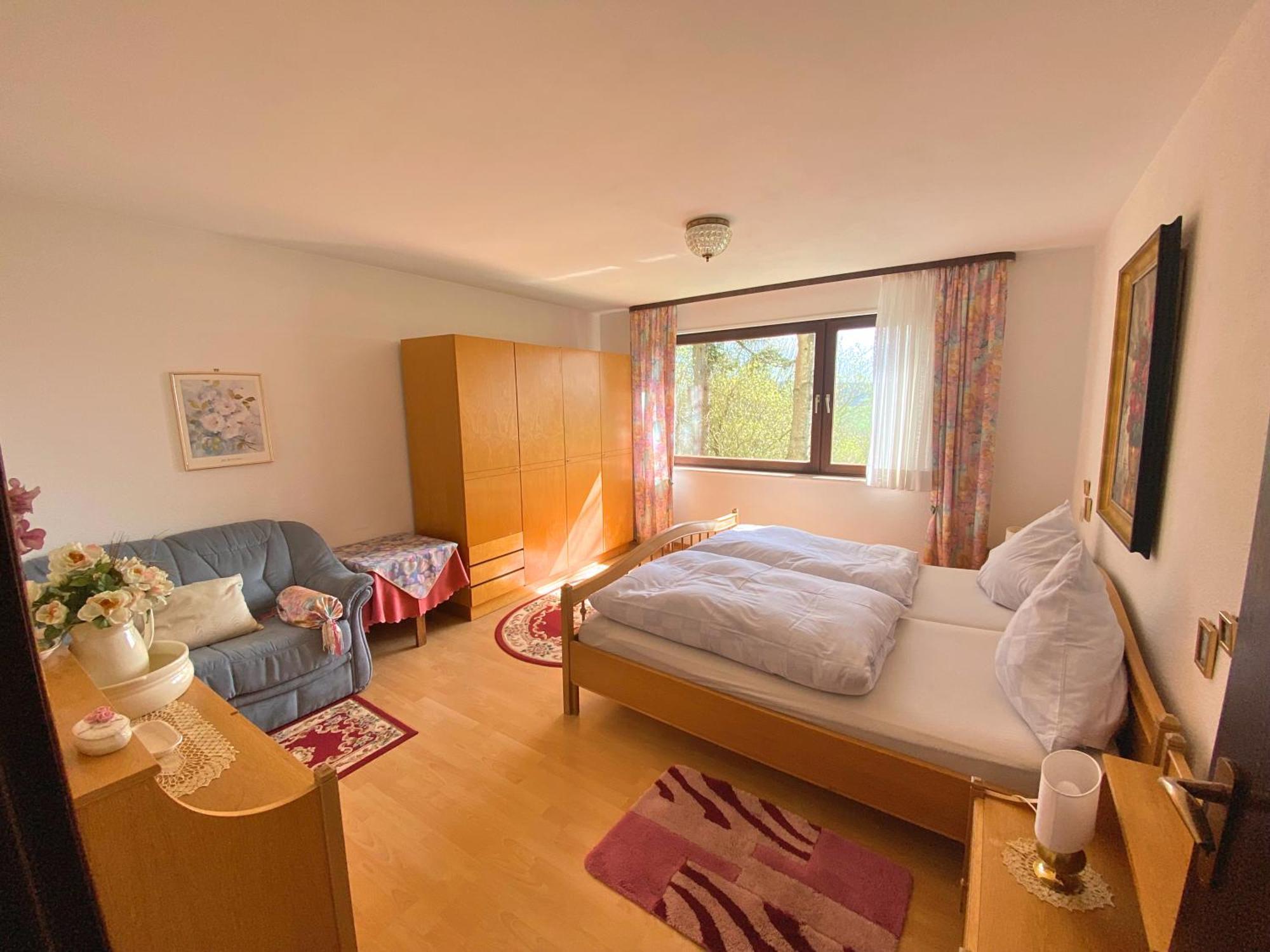 Ferienwohnung Rhoenpanorama Gersfeld Exterior foto